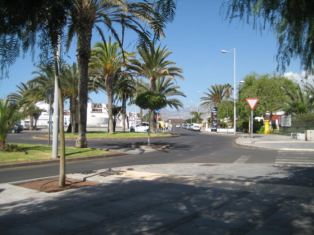 Elana Apartment With Free Wifi Costa Del Silencio Exterior photo
