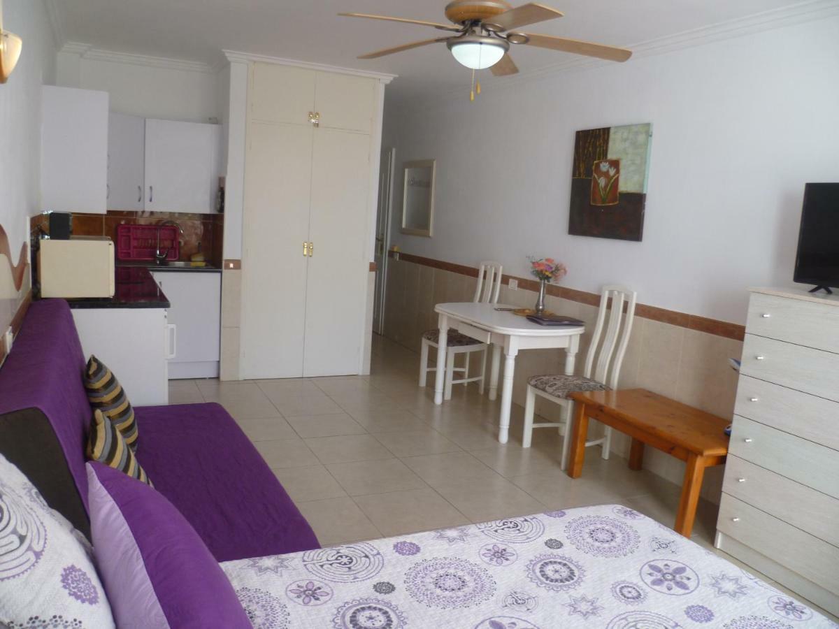 Elana Apartment With Free Wifi Costa Del Silencio Exterior photo